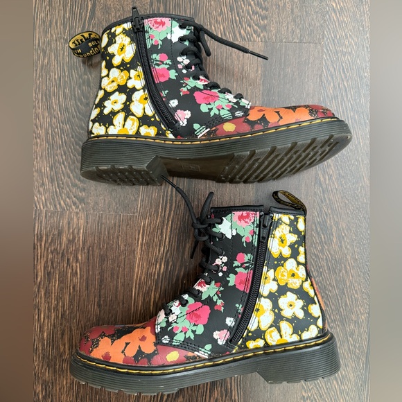 Dr. Martins 1460 Floral Mash Up Leather Lace Up Boots, Size 5 - Picture 3 of 7